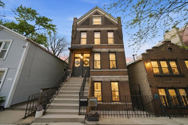 1722 W Wabansia Avenue, Chicago, IL 60622