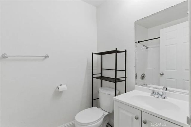 600 W 3rd Street A210, Santa Ana, CA 92701