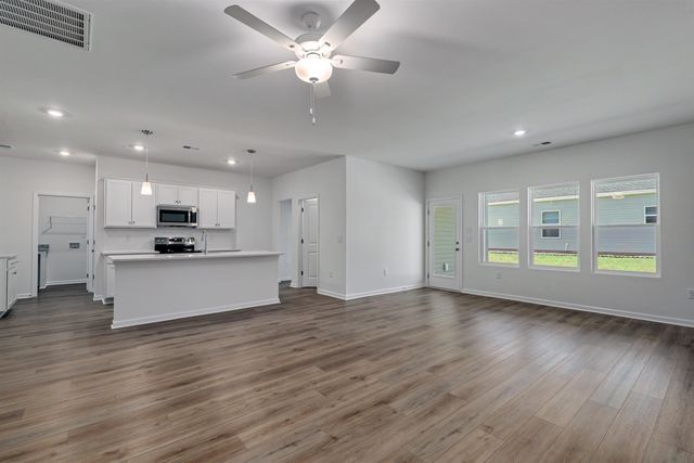 159 Bolsin Ct, Conway, SC 29526