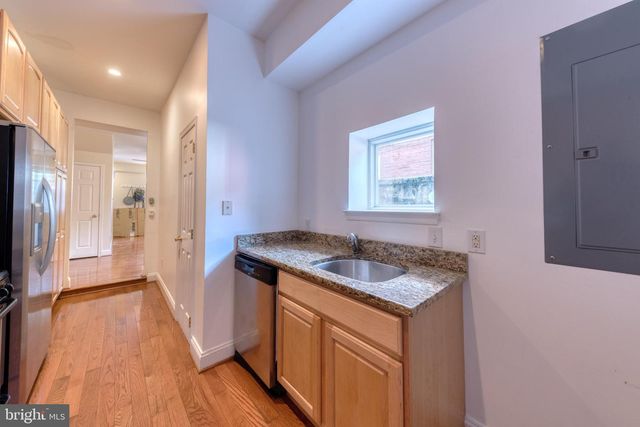 1818 BANK ST, Baltimore, MD 21231