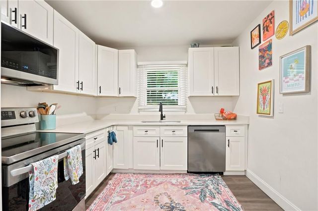 581 Meadowbrook Drive SE, Marietta, GA 30067
