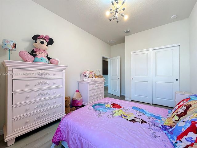 5040 Eucalyptus Dr 2, Hollywood, FL 33021