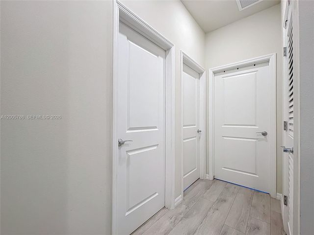 5040 Eucalyptus Dr 2, Hollywood, FL 33021