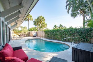 11792 Wimbledon Circle, Wellington, FL 33414