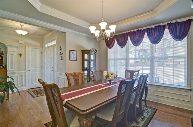 503 Lakeview Court, Woodstock, GA 30188