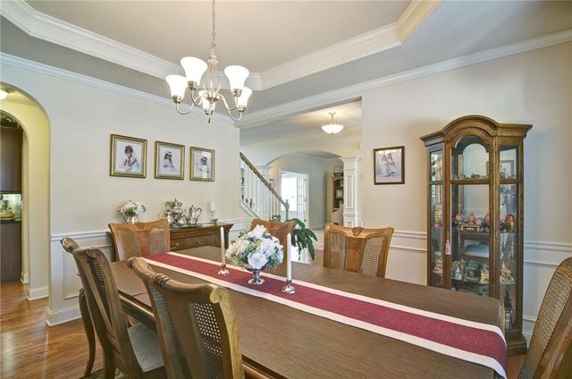 503 Lakeview Court, Woodstock, GA 30188