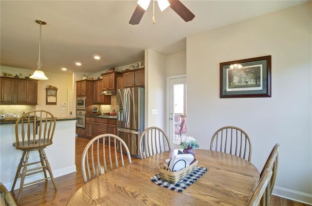 503 Lakeview Court, Woodstock, GA 30188