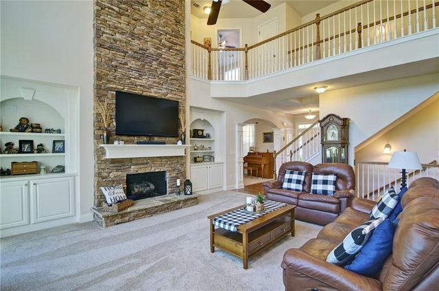 503 Lakeview Court, Woodstock, GA 30188