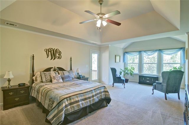 503 Lakeview Court, Woodstock, GA 30188