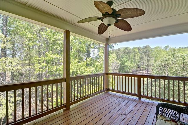 503 Lakeview Court, Woodstock, GA 30188