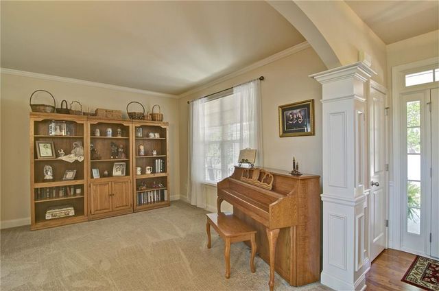 503 Lakeview Court, Woodstock, GA 30188