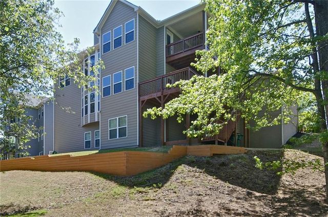 503 Lakeview Court, Woodstock, GA 30188