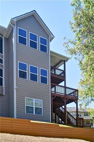 503 Lakeview Court, Woodstock, GA 30188