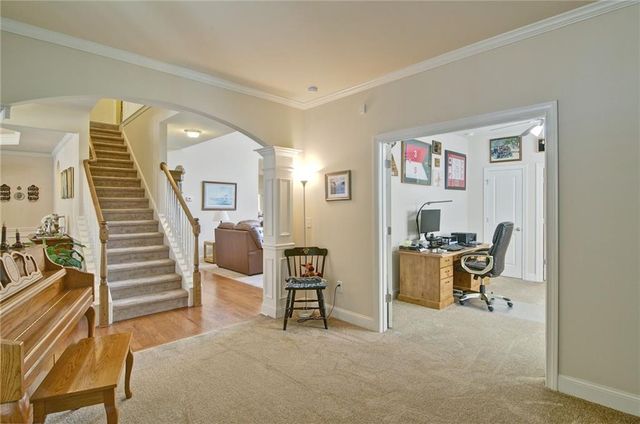 503 Lakeview Court, Woodstock, GA 30188