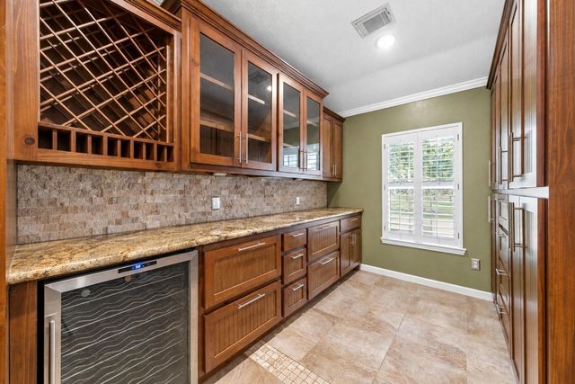 16903 Mustang Trail Drive, Magnolia, TX 77355
