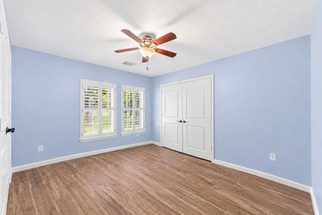 16903 Mustang Trail Drive, Magnolia, TX 77355