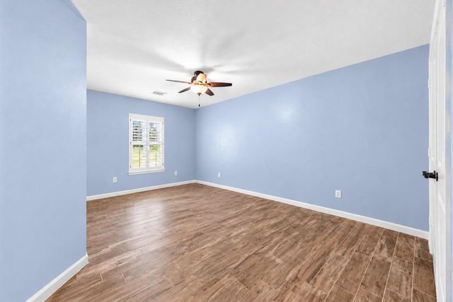 16903 Mustang Trail Drive, Magnolia, TX 77355