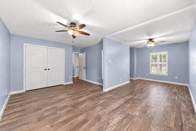 16903 Mustang Trail Drive, Magnolia, TX 77355