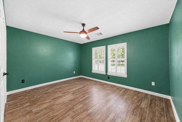 16903 Mustang Trail Drive, Magnolia, TX 77355