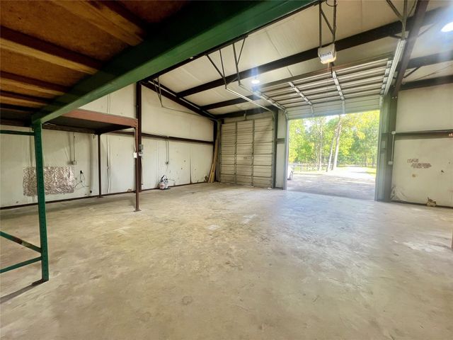 16903 Mustang Trail Drive, Magnolia, TX 77355