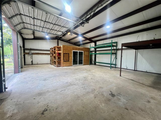 16903 Mustang Trail Drive, Magnolia, TX 77355