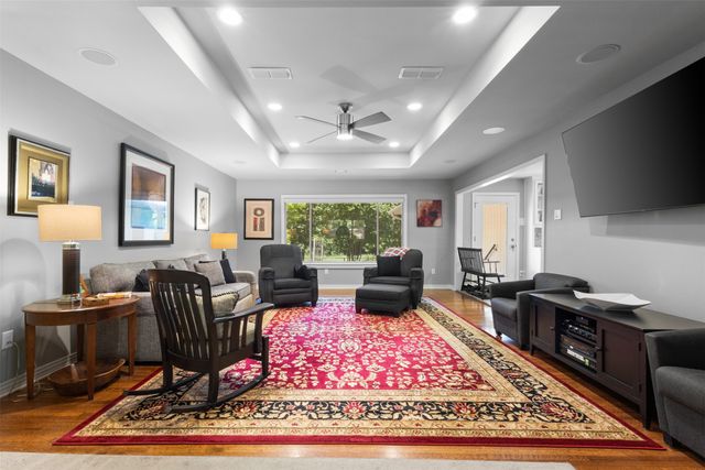 1035 Waterford Drive, Dallas, TX 75218