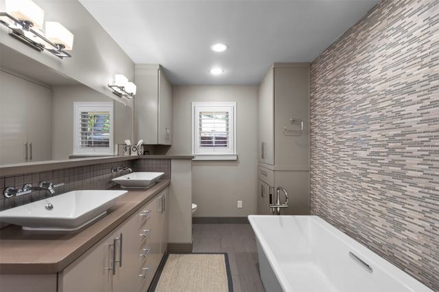 1035 Waterford Drive, Dallas, TX 75218