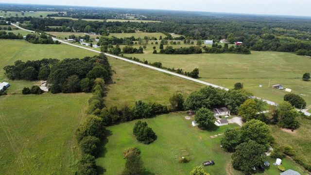 3676 E Ponderosa Lane, Springfield, MO 65803