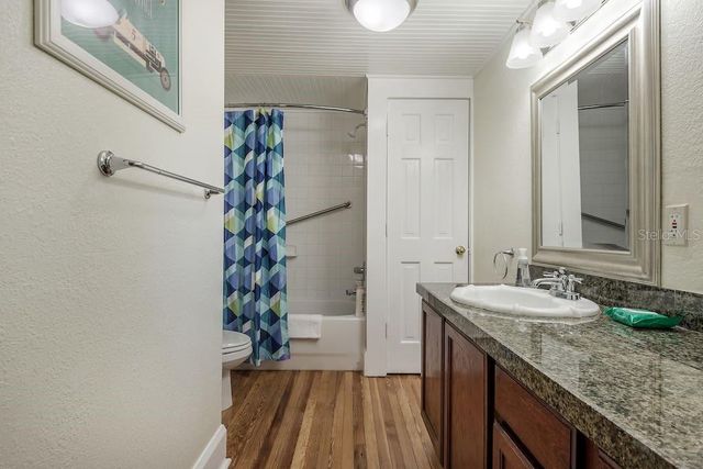 114 W CAYUGA STREET, Tampa, FL 33603
