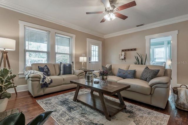 114 W CAYUGA STREET, Tampa, FL 33603