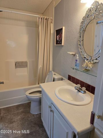 1391 Schoolhouse Road, Elizabeth City, NC 27909