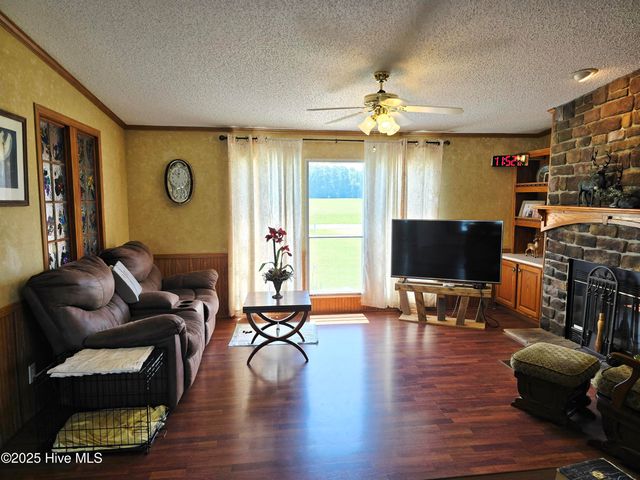 1391 Schoolhouse Road, Elizabeth City, NC 27909