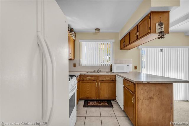 21731 Concord Street, Southfield, MI 48076