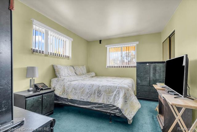 21731 Concord Street, Southfield, MI 48076