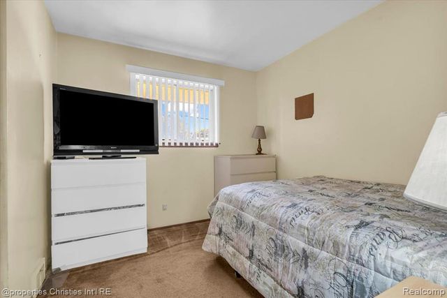 21731 Concord Street, Southfield, MI 48076