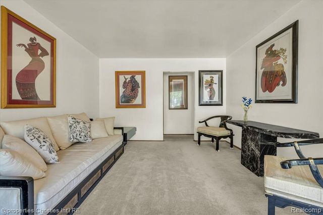 21731 Concord Street, Southfield, MI 48076