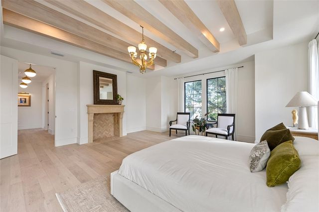 706 W AMELIA AVENUE, Tampa, FL 33602