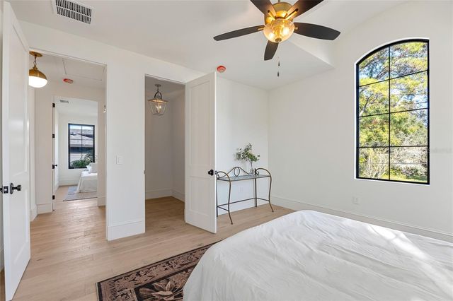 706 W AMELIA AVENUE, Tampa, FL 33602