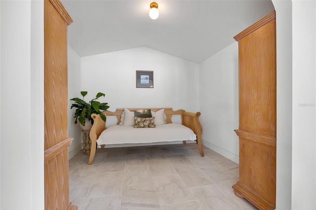 706 W AMELIA AVENUE, Tampa, FL 33602