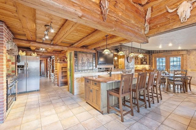 57 Highview St, Fitchburg, MA 01420