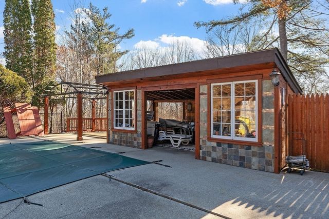 57 Highview St, Fitchburg, MA 01420