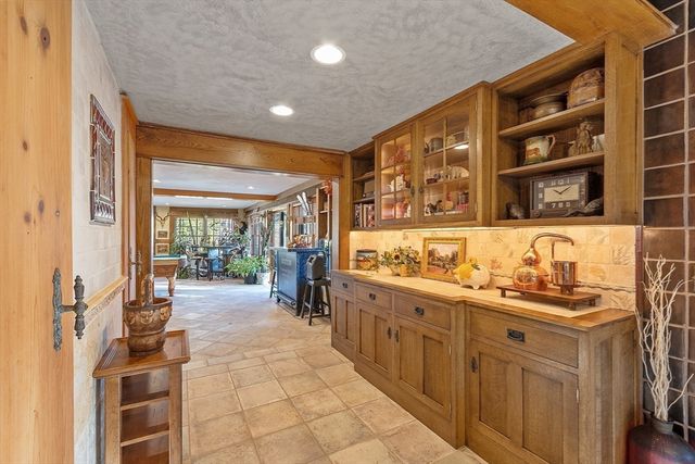 57 Highview St, Fitchburg, MA 01420