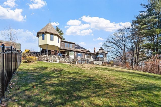 57 Highview St, Fitchburg, MA 01420