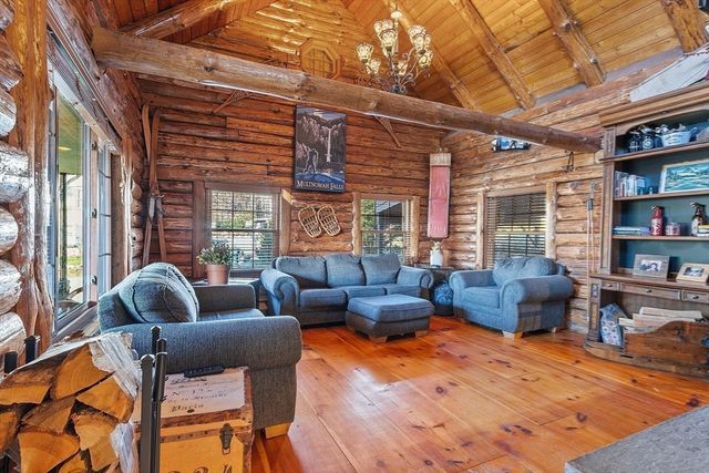 57 Highview St, Fitchburg, MA 01420