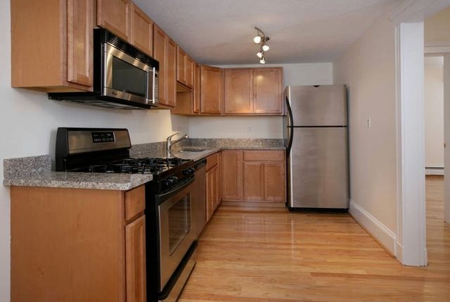 185 Chestnut Hill Ave 3, Boston, MA 02135