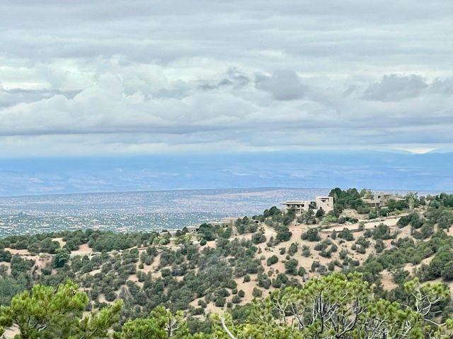 1083 S Summit Ridge, Santa Fe, NM 87501