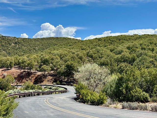 1083 S Summit Ridge, Santa Fe, NM 87501