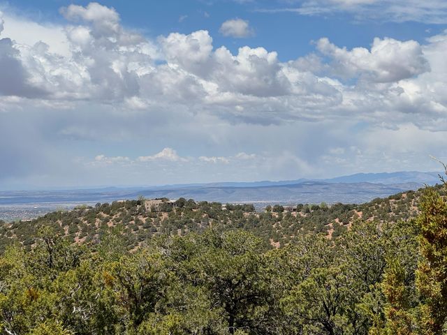 1083 S Summit Ridge, Santa Fe, NM 87501