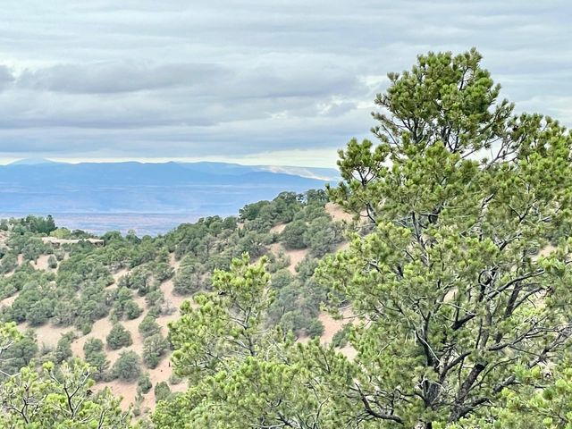 1083 S Summit Ridge, Santa Fe, NM 87501