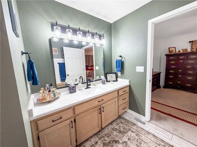 225 Crescent Drive, Lincoln, MO 65338